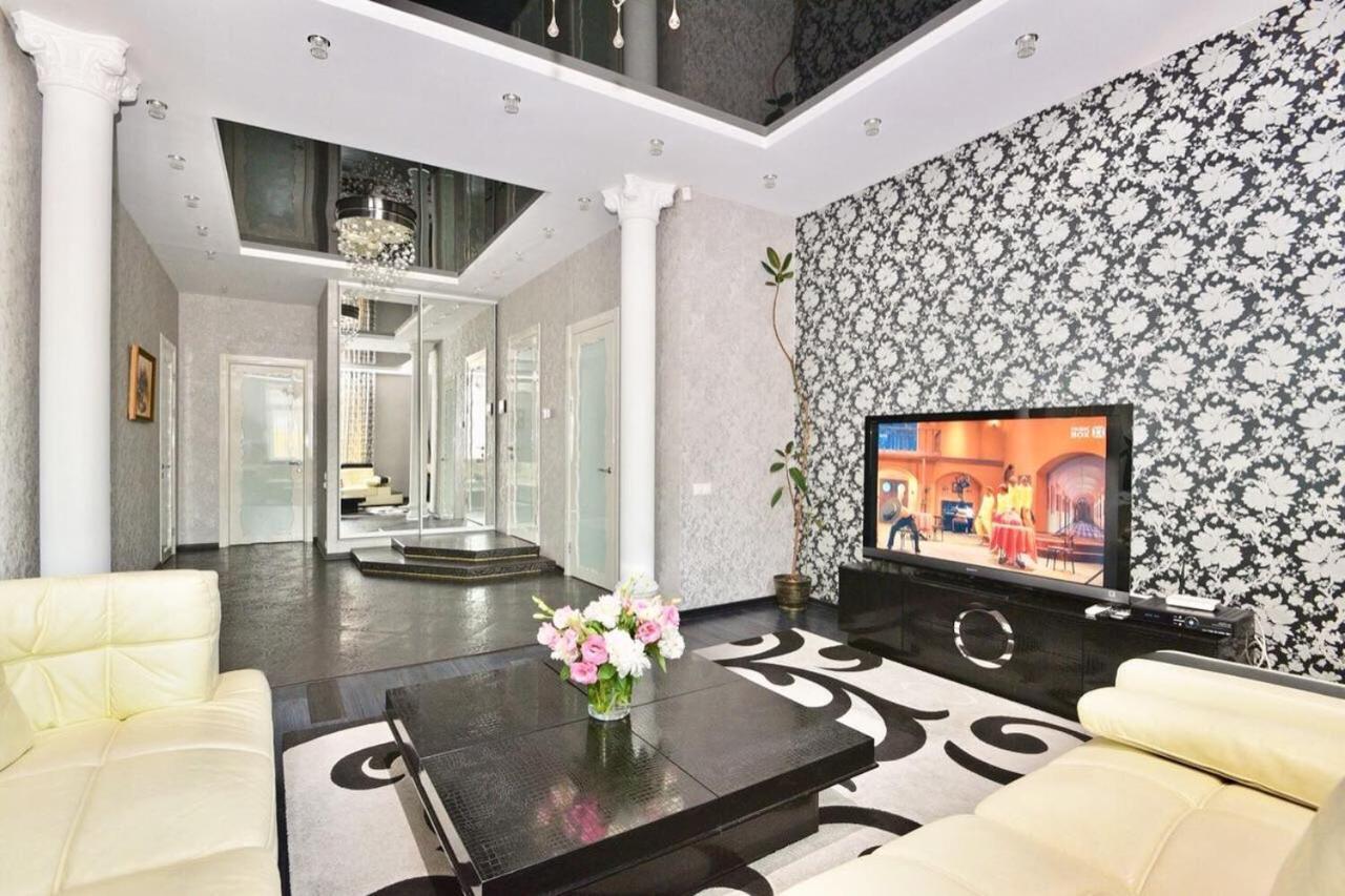 Premium Rent In Kiev Centre - Kiev Apartment Ngoại thất bức ảnh