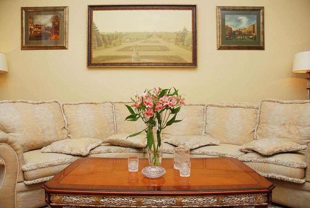 Premium Rent In Kiev Centre - Kiev Apartment Ngoại thất bức ảnh